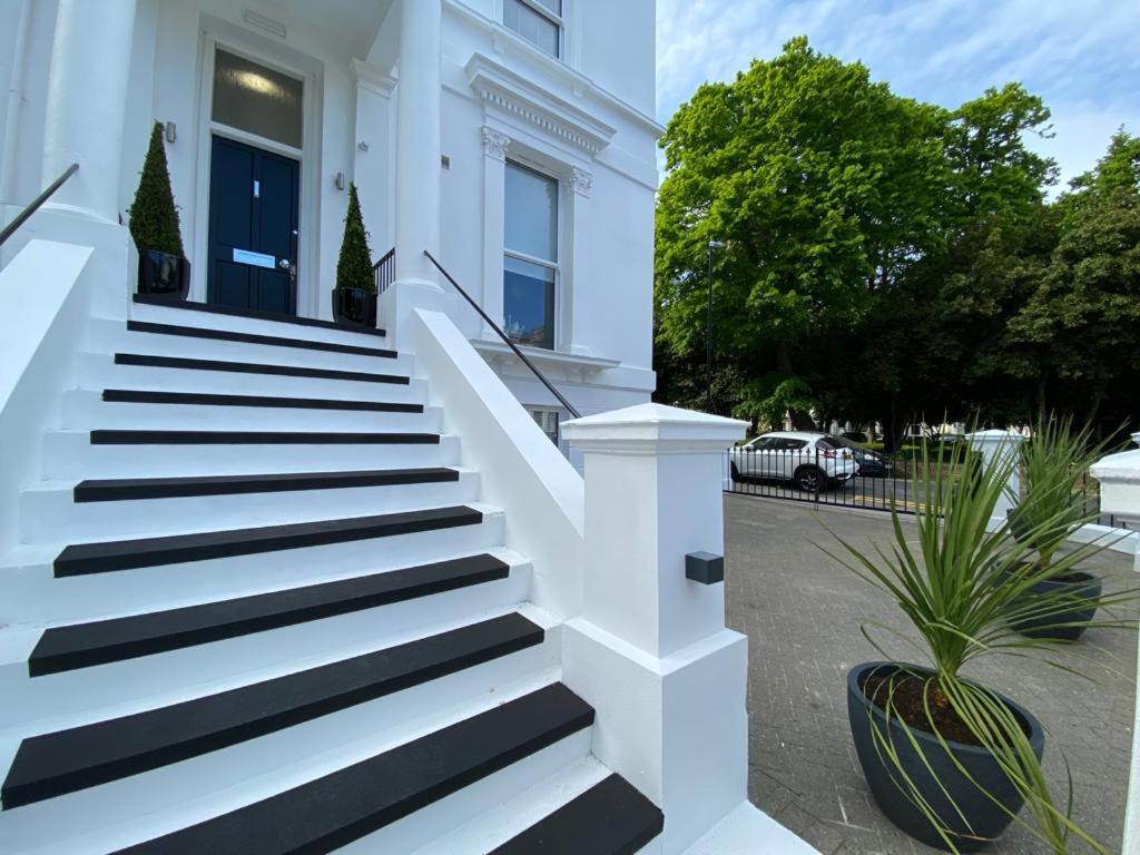 Boutique Nights Eastbourne Exterior foto